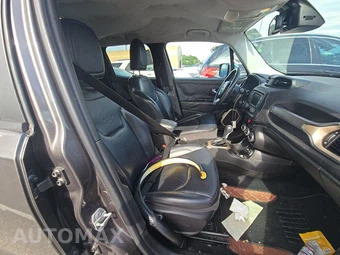 2016 Jeep Renegade Limited – miniatura 8