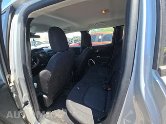 2016 Jeep Renegade Sport – miniatura 13