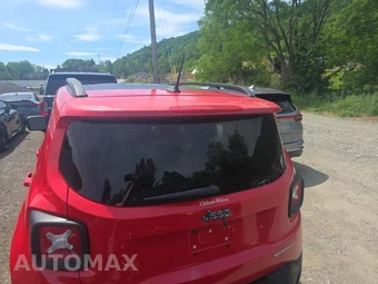 2016 Jeep Renegade Sport – miniatura 5