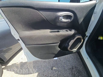 2016 Jeep Renegade Sport – miniatura 9
