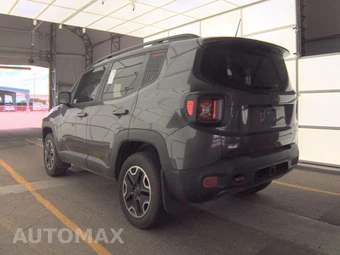2016 Jeep Renegade Trailhawk - miniatura 6
