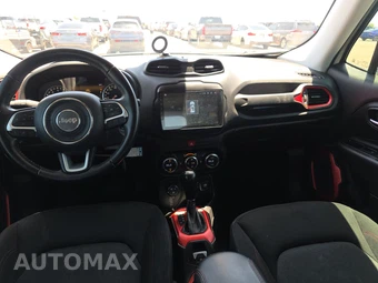 2016 Jeep Renegade Trailhawk – miniatura 11