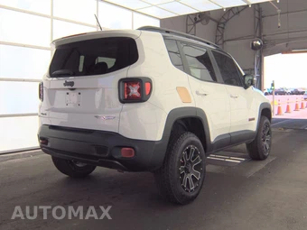 2016 Jeep Renegade Trailhawk – miniatura 4