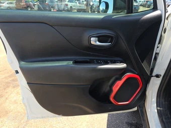 2016 Jeep Renegade Trailhawk – miniatura 9