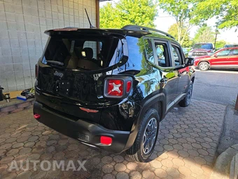 2016 Jeep Renegade Trailhawk - miniatura 3