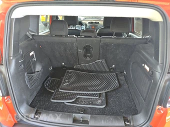 2016 Jeep Renegade Trailhawk – miniatura 16