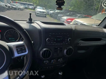 2016 Jeep Wrangler Freedom Edition - miniatura 14