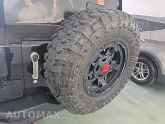 2016 Jeep Wrangler Hard Rock Edition - miniatura 14