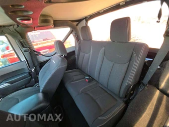 2016 Jeep Wrangler Sahara - miniatura 13