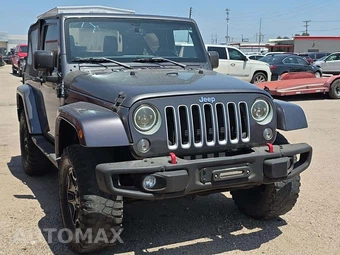 2016 Jeep Wrangler Sahara - miniatura 4