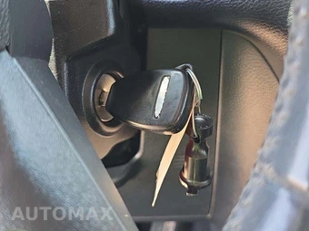 2016 Jeep Wrangler Sahara - miniatura 8