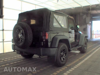 2016 Jeep Wrangler Sport - miniatura 4