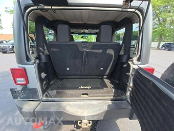2016 Jeep Wrangler Sport - miniatura 11