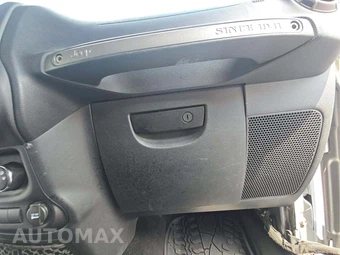 2016 Jeep Wrangler Sport - miniatura 16