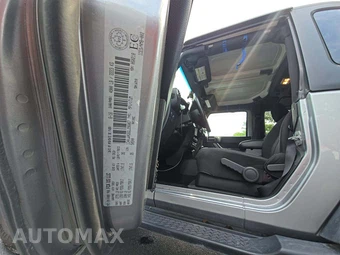 2016 Jeep Wrangler Sport - miniatura 2