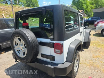 2016 Jeep Wrangler Sport – miniatura 4