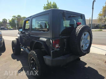 2016 Jeep Wrangler Sport - miniatura 2