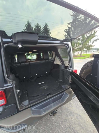 2016 Jeep Wrangler Unlimited 75th Anniversary Edition - miniatura 14
