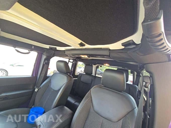 2016 Jeep Wrangler Unlimited Backcountry Edition - miniatura 11