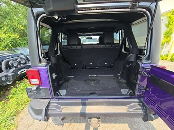 2016 Jeep Wrangler Unlimited Backcountry Edition - miniatura 14