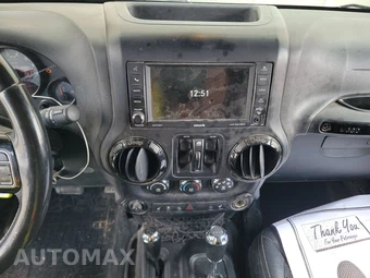2016 Jeep Wrangler Unlimited Backcountry Edition - miniatura 11