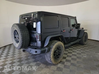 2016 Jeep Wrangler Unlimited Backcountry Edition - miniatura 4