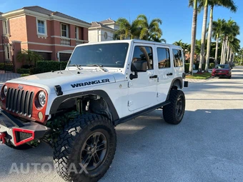 2016 Jeep Wrangler Unlimited Black Bear Edition - miniatura 10