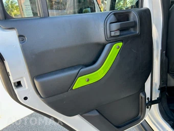 2016 Jeep Wrangler Unlimited Black Bear Edition - miniatura 23