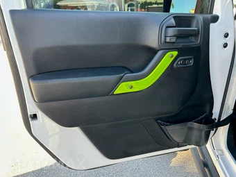 2016 Jeep Wrangler Unlimited Black Bear Edition - miniatura 24