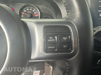 2016 Jeep Wrangler Unlimited Hard Rock Edition - miniatura 16