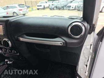 2016 Jeep Wrangler Unlimited Hard Rock Edition - miniatura 19