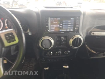 2016 Jeep Wrangler Unlimited Hard Rock Edition - miniatura 11