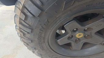 2016 Jeep Wrangler Unlimited Hard Rock Edition - miniatura 36