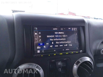 2016 Jeep Wrangler Unlimited Hard Rock Edition - miniatura 14