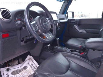 2016 Jeep Wrangler Unlimited Hard Rock Edition - miniatura 3