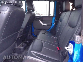 2016 Jeep Wrangler Unlimited Hard Rock Edition - miniatura 4