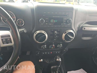 2016 Jeep Wrangler Unlimited Hard Rock Edition - miniatura 7