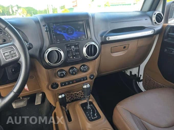 2016 Jeep Wrangler Unlimited Rubicon - miniatura 7