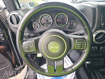 2016 Jeep Wrangler Unlimited Rubicon - miniatura 10