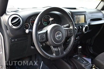 2016 Jeep Wrangler Unlimited Rubicon - miniatura 12