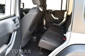 2016 Jeep Wrangler Unlimited Rubicon - miniatura 15
