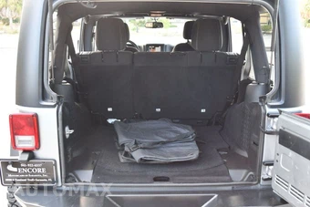 2016 Jeep Wrangler Unlimited Rubicon - miniatura 16
