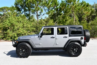 2016 Jeep Wrangler Unlimited Rubicon - miniatura 3