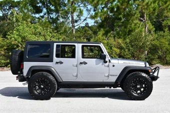 2016 Jeep Wrangler Unlimited Rubicon - miniatura 32