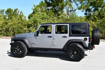 2016 Jeep Wrangler Unlimited Rubicon - miniatura 4