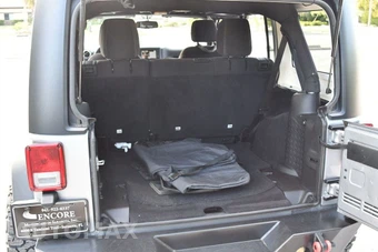 2016 Jeep Wrangler Unlimited Rubicon - miniatura 45