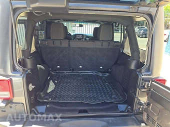 2016 Jeep Wrangler Unlimited Rubicon - miniatura 14