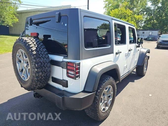 2016 Jeep Wrangler Unlimited Rubicon - miniatura 3