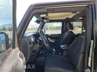 2016 Jeep Wrangler Unlimited Rubicon - miniatura 3