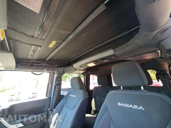 2016 Jeep Wrangler Unlimited Sahara - miniatura 8